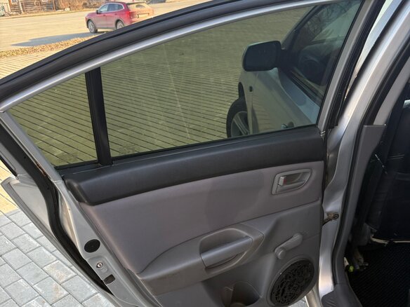 2006 Mazda 3 I (BK) Рестайлинг, серебристый, 430000 рублей - вид 21