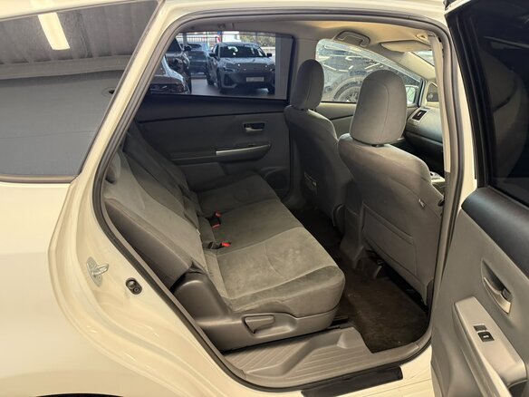 2012 Toyota Prius Alpha I (ZVW40/41), белый, 1349000 рублей - вид 19