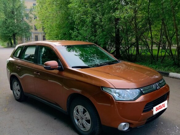 2012 Mitsubishi Outlander III, коричневый, 850000 рублей - вид 2
