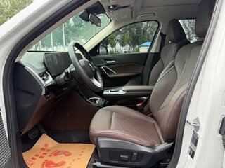 2024 BMW X1 Long 20Li sDrive III (U11/U12), белый, 2999999 рублей, вид 3