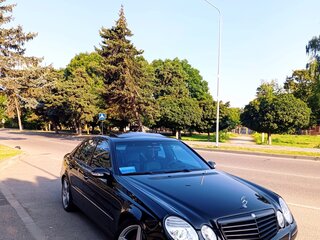 2002 Mercedes-Benz E-Класс 320 III (W211, S211), чёрный, 880000 рублей, вид 2