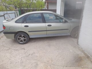 1999 Renault Laguna I, зелёный, 170000 рублей, вид 3