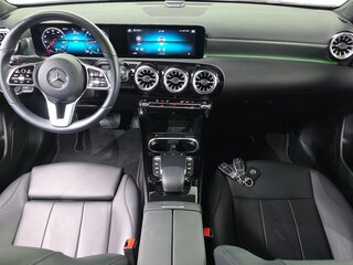 2022 Mercedes-Benz A-Класс 200 d IV (W177) Рестайлинг, белый, 1870000 рублей, вид 5