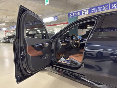 2026 BMW 5 серии 530i xDrive VIII (G60/G61/G68), синий, 7640000 рублей, вид 4
