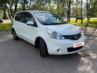 2013 Nissan Note I Рестайлинг, белый, 999999 рублей, вид 3