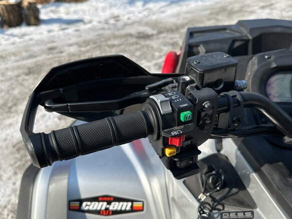 2024 BRP Can-Am Outlander X MR 1000R, серый, 2450000 рублей - вид 13
