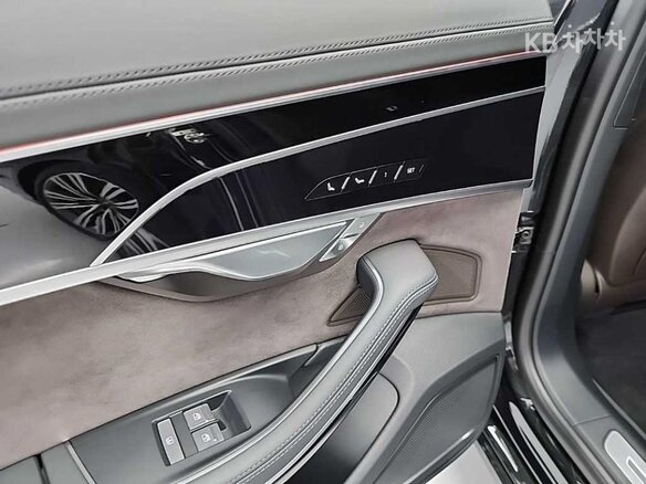 2023 Audi A8 50 TDI IV (D5) Рестайлинг, чёрный - вид 15