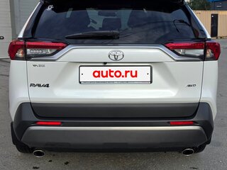 2020 Toyota RAV4 V (XA50), белый, 3900000 рублей, вид 4