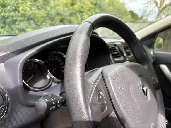 2014 Renault Logan II, бежевый, 770000 рублей - вид 12