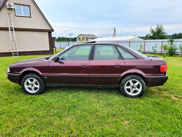 1992 Audi 80 V (B4), пурпурный, 370000 рублей - вид 3