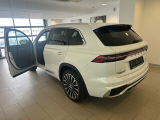 2025 Geely Monjaro (Xingyue L) I Рестайлинг (China Market), белый, 4300000 рублей, вид 3