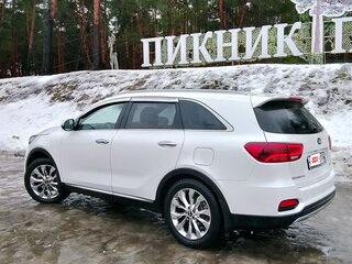 2019 Kia Sorento II Рестайлинг, белый, 3000000 рублей, вид 5