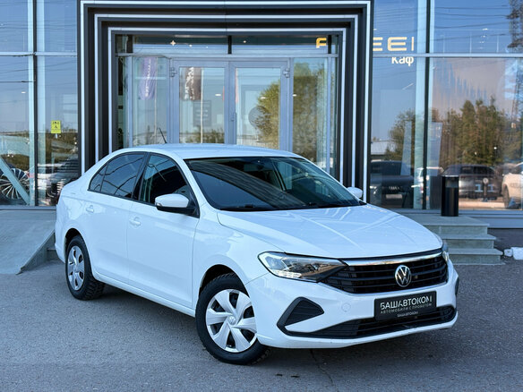 2020 Volkswagen Polo VI, белый - вид 3