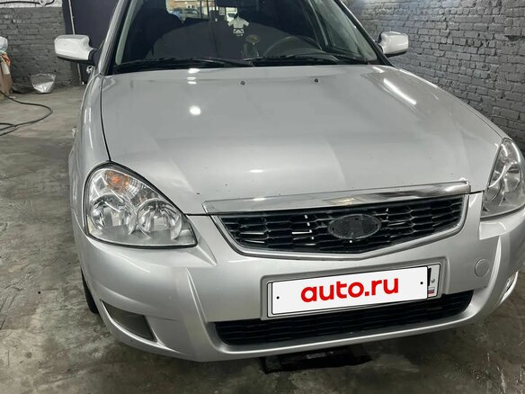 2010 Lada (ВАЗ) Priora I, серебристый, 350000 рублей - вид 1