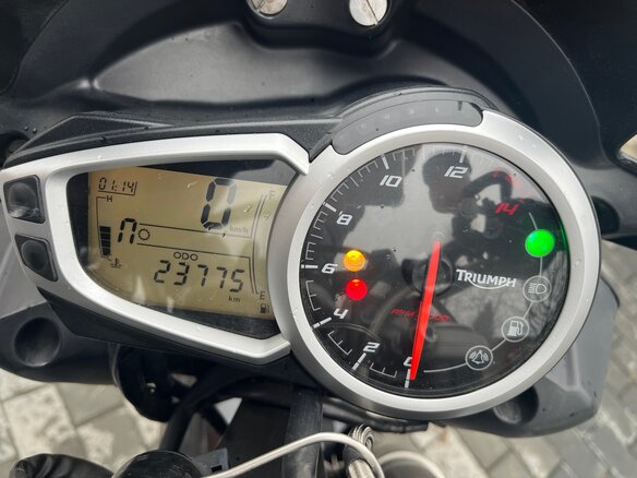 2013 Triumph Street Triple, серый, 550055 рублей - вид 4