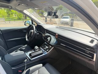 2020 Audi Q7 45 TDI II (4M) Рестайлинг, белый, 7000000 рублей, вид 5