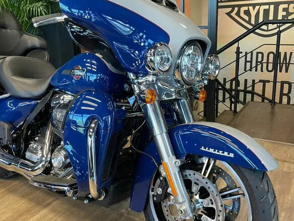 2023 Harley-Davidson Ultra Limited, синий, 4050000 рублей - вид 4