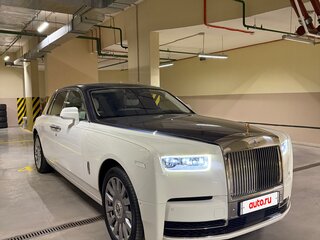 2017 Rolls-Royce Phantom VIII (Series I), белый, 42000000 рублей, вид 5