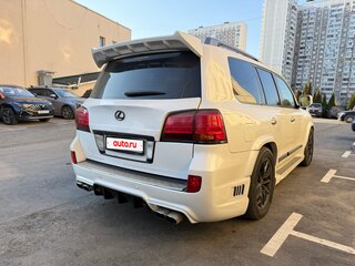2011 Lexus LX 570 III, белый, 3390000 рублей, вид 3