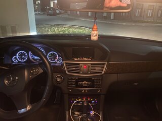 2010 Mercedes-Benz E-Класс 200 5G-Tronic IV (W212, S212, C207), чёрный, 1300000 рублей, вид 5