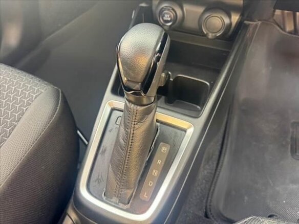 2022 Suzuki Swift V Рестайлинг, оранжевый, 750325 рублей - вид 16
