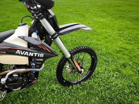 2023 Avantis Enduro 300 Pro/EFI, чёрный, 350000 рублей, вид 5