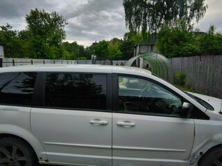 2011 Dodge Caravan Grand V, белый, 850000 рублей, вид 2
