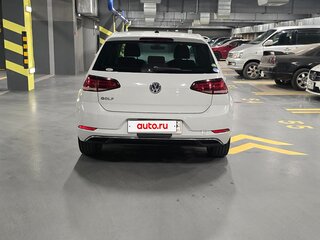 2018 Volkswagen Golf VII Рестайлинг, белый, 970000 рублей, вид 5