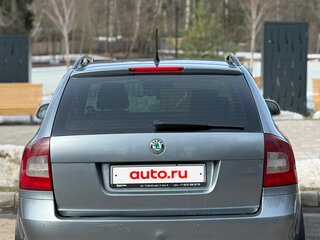 2012 Skoda Octavia II (A5) Рестайлинг, серый, 695000 рублей, вид 4