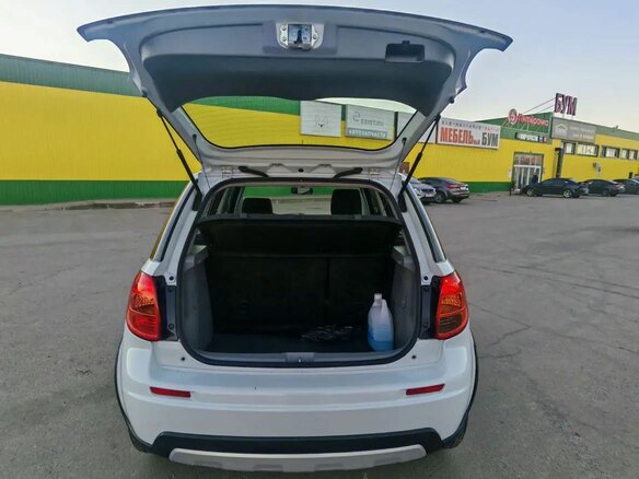 2013 Suzuki SX4 I (Classic) Рестайлинг, белый, 1200000 рублей - вид 12