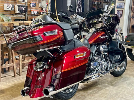 2014 Harley-Davidson CVO Limited, красный, 1980000 рублей, вид 4
