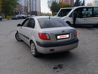 2009 Kia Rio II, серебристый, 315000 рублей, вид 4
