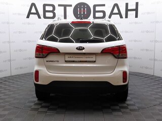 2018 Kia Sorento II Рестайлинг, белый, 2440000 рублей, вид 5