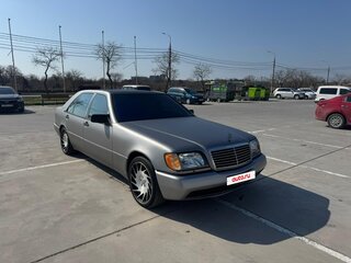 1996 Mercedes-Benz S-Класс 320 Long III (W140) Рестайлинг, серебристый, 1800000 рублей, вид 2