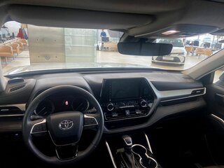 2025 Toyota Highlander IV (XU70), белый, 6050000 рублей, вид 5