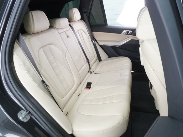 2021 BMW X5 40i IV (G05/G18), серый, 6254000 рублей - вид 6