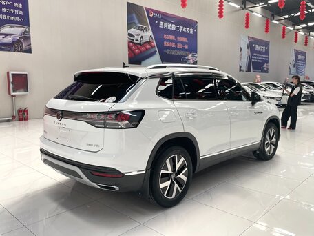 2023 Volkswagen Tayron I Рестайлинг, белый, 2426000 рублей, вид 4
