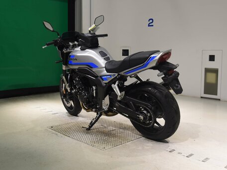 2026 Honda CB 1000F, серый, 1330000 рублей, вид 5