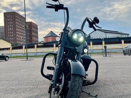 2015 Harley-Davidson Road King, чёрный, 1300000 рублей, вид 5