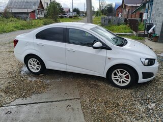 2012 Chevrolet Aveo II, белый, 550000 рублей, вид 1