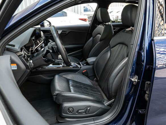 2020 Audi A4 40 TFSI V (B9) Рестайлинг, синий, 3090000 рублей - вид 9