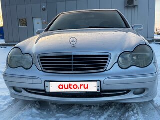 2002 Mercedes-Benz C-Класс 180 II (W203), серебристый, 650000 рублей, вид 3