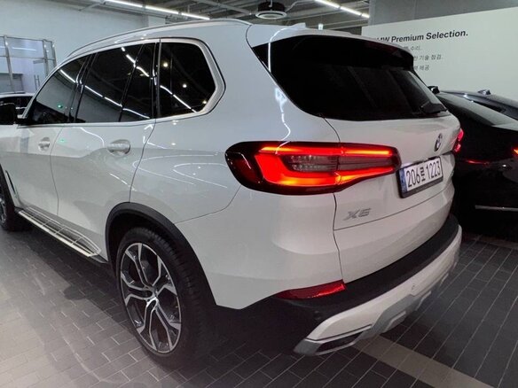 2021 BMW X5 40i IV (G05/G18), белый, 8900000 рублей - вид 20