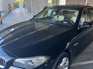 2016 BMW 5 серии 520d VI (F10/F11/F07) Рестайлинг, чёрный, 2400000 рублей, вид 3