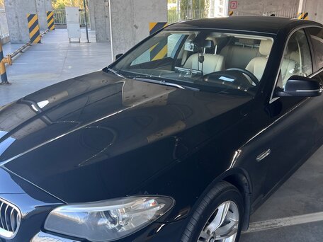 2016 BMW 5 серии 520d VI (F10/F11/F07) Рестайлинг, чёрный, 2400000 рублей, вид 3