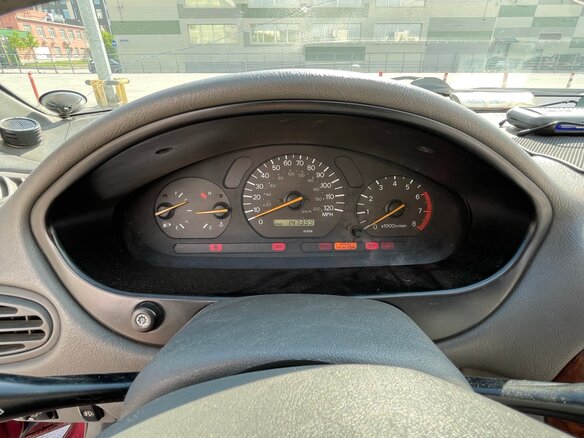 2000 Mitsubishi Galant VIII Рестайлинг, красный, 425000 рублей - вид 17