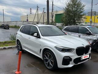 2020 BMW X5 30d IV (G05/G18), белый, 7450000 рублей, вид 1