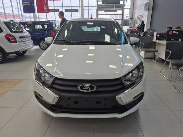 2026 Lada (ВАЗ) Granta I Рестайлинг, белый - вид 7