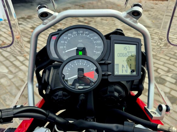 2009 BMW F 650 GS, красный, 685000 рублей - вид 5