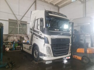 2017 Volvo FH, белый, 6600000 рублей, вид 1
